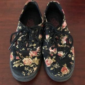 Woman’s/girls Vans